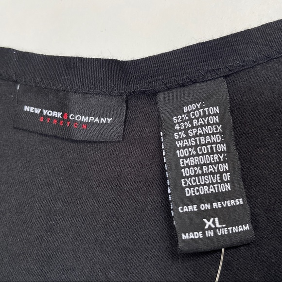 ⭐️New York and Company embroidered tie bottom shrug - Picture 14 of 14